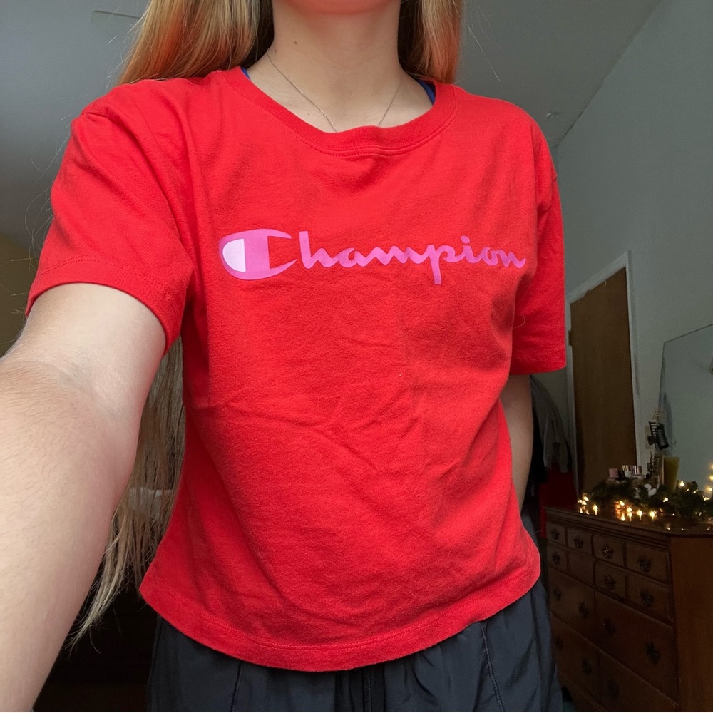 Boxy cropped champion tee